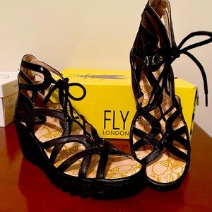 FLY LONDON STRAPPY BLACK WEDGES